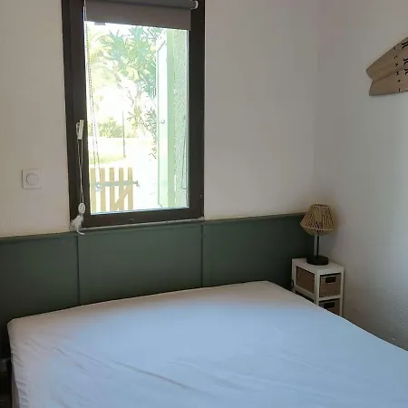Apartment T2 Avec Grande Terrasse, Parking, Animaux Admis Et Piscine - Fr-1-195-94 *