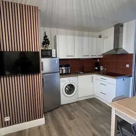 T2 Avec Grande Terrasse, Parking, Animaux Admis Et Piscine - Fr-1-195-94 Apartment *