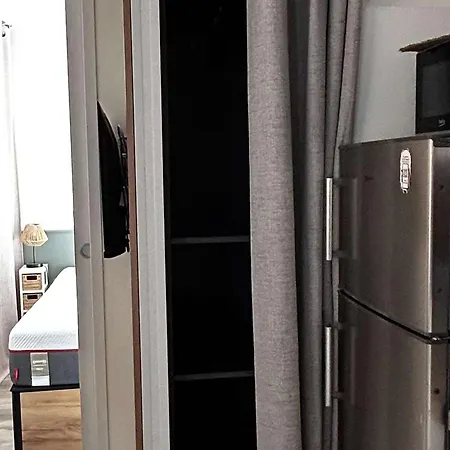 T2 Avec Grande Terrasse, Parking, Animaux Admis Et Piscine - Fr-1-195-94 Apartmán Le Barcarès